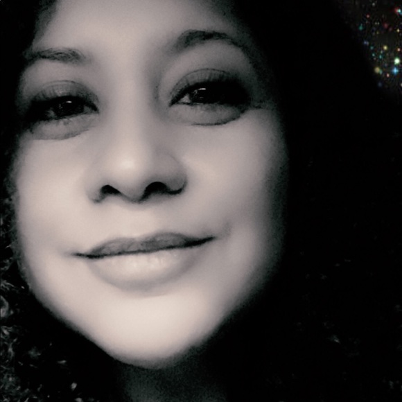 Meet your Posher, Luzelena - Picture 3 of 5